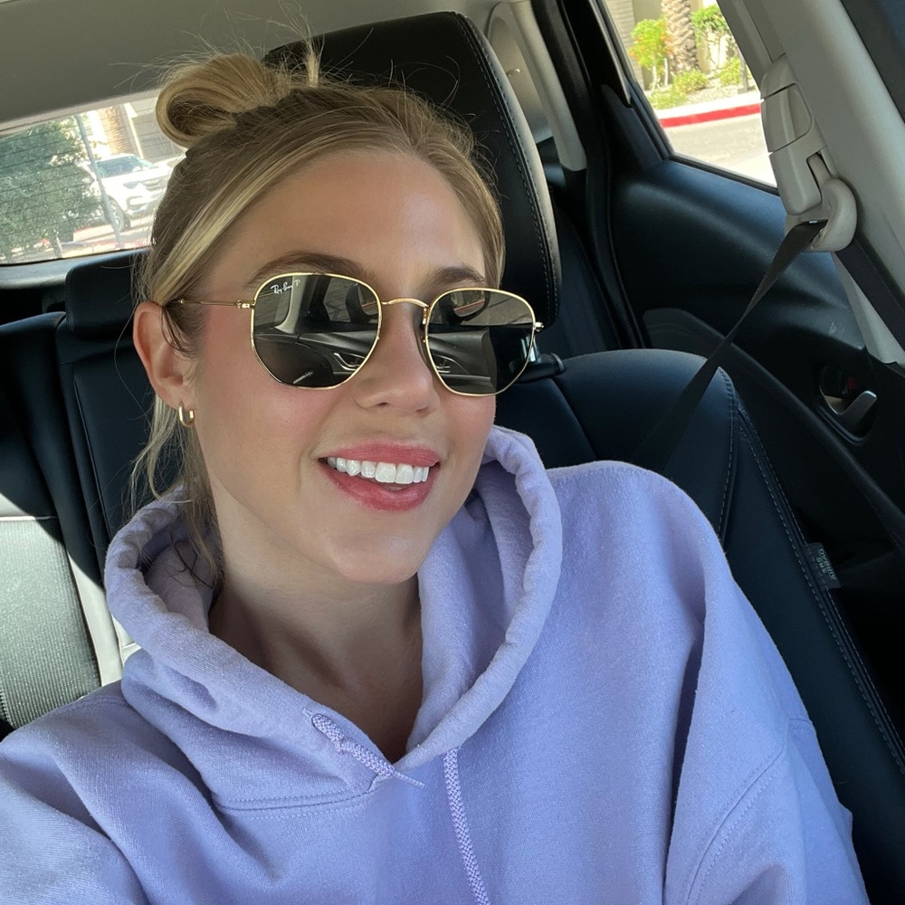 Meet your Posher, Allison